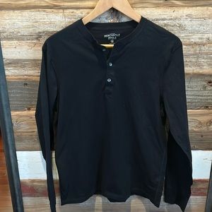 J Crew mercantile Henley. Medium